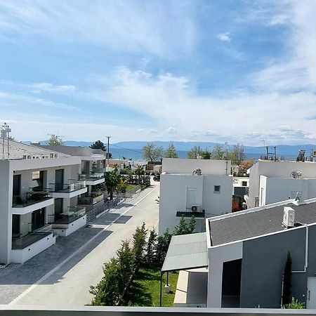 Luxsuites โอฟรีนีออน ภายนอก รูปภาพ