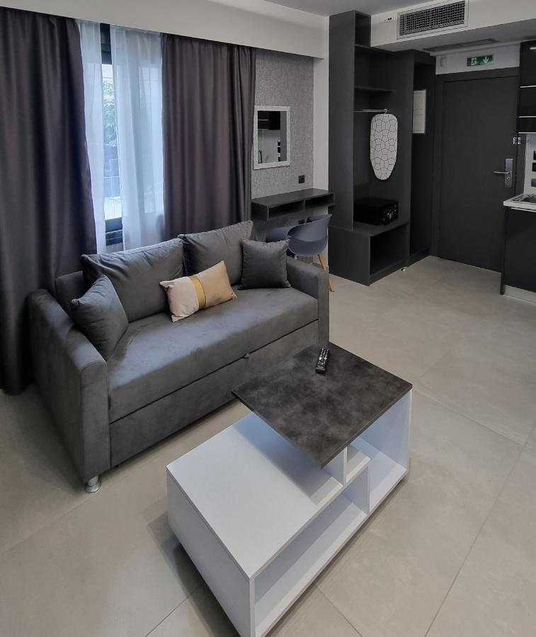Luxsuites โอฟรีนีออน ภายนอก รูปภาพ